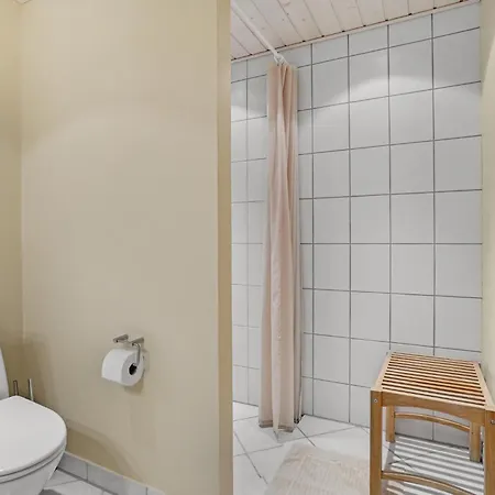 2 Bedroom Lovely In 펜션