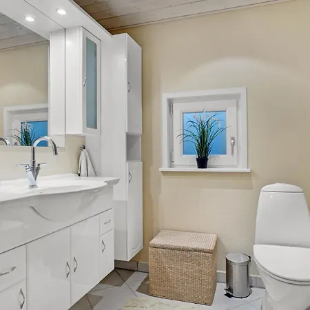 펜션 2 Bedroom Lovely In