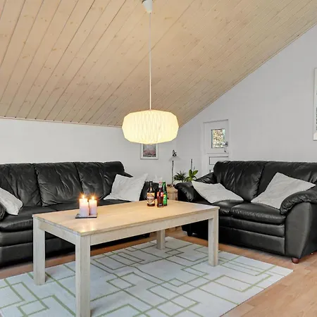 펜션 2 Bedroom Lovely In 아벤라